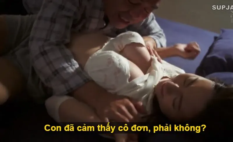 Nhìn con trai mải miết lao vào công việc khiến vợ nó cô quạnh, bố chồng liều lĩnh đè banh con dâu ra.